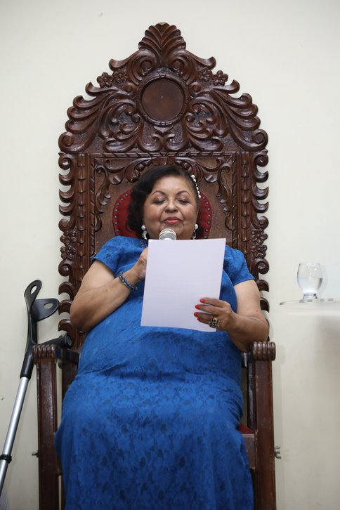 Doutor Honoris Causa \u002D Profa Cida