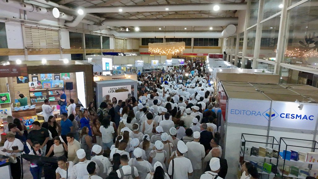 Bienal do Livro de lagoas 2025 \u002D dia 1 \u002D 31/10