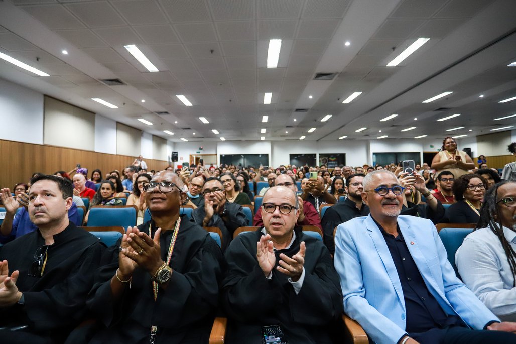 Bienal do Livro de lagoas 2025 \u002D dia 2 \u002D 01/11