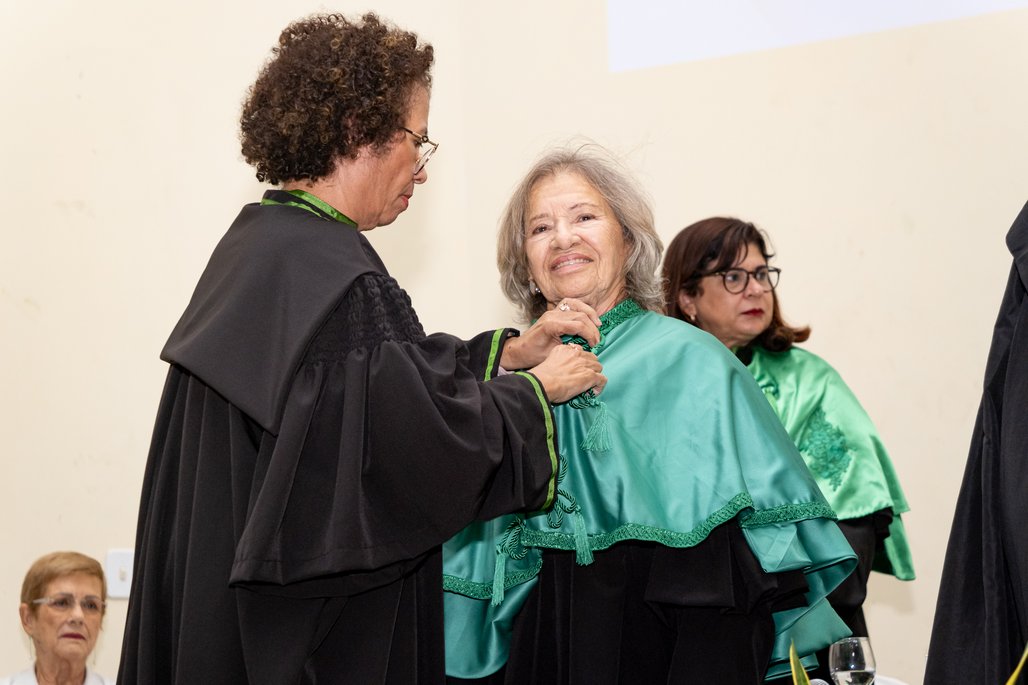Solenidade Honoris Causa e Professoras Eméritas Enfermagem