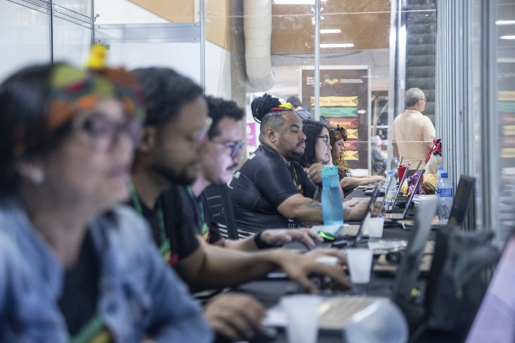 Bienal do Livro de lagoas 2025 \u002D dia 2 \u002D 01/11