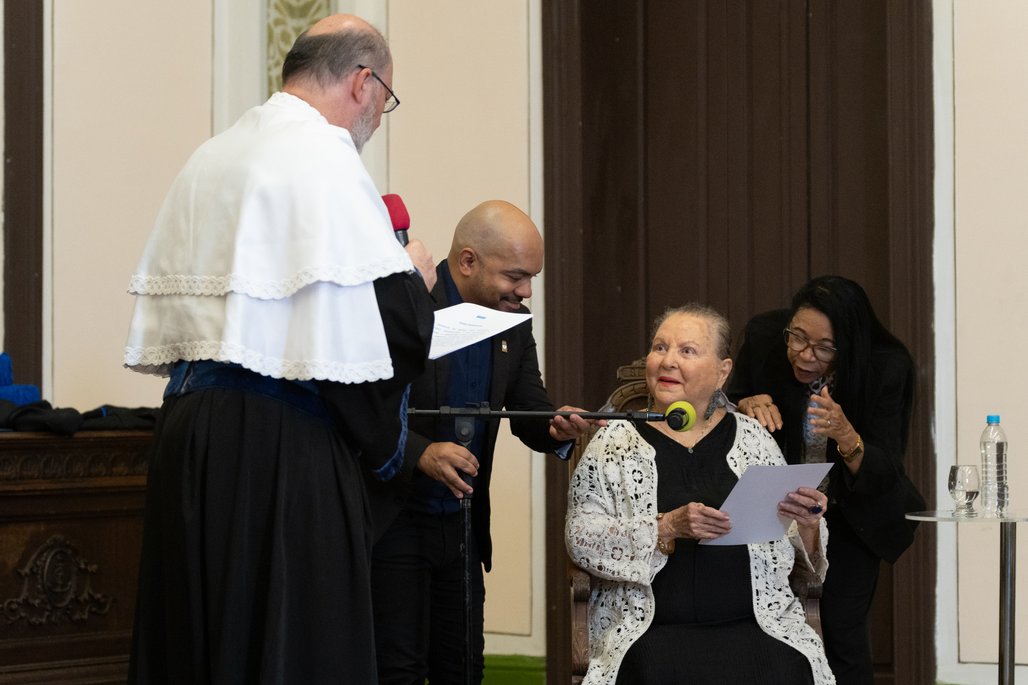 Solenidade de Honoris Causa de Tânia Maya Pedrosa