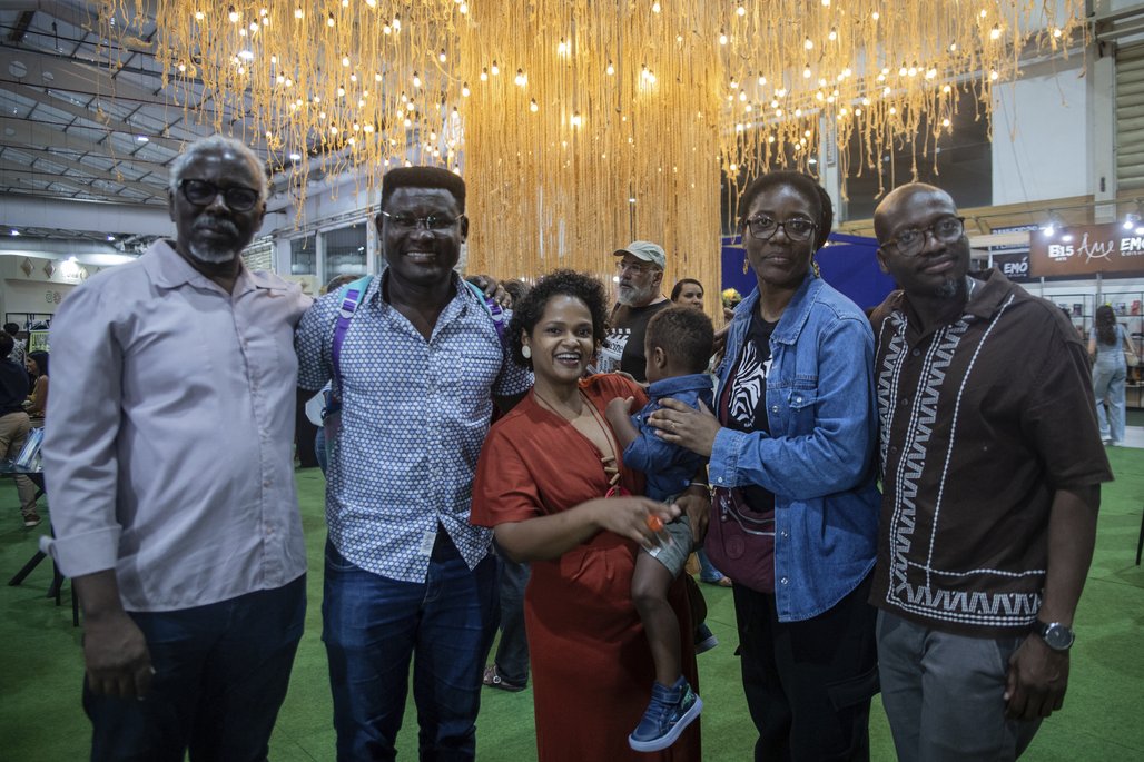 Bienal do Livro de lagoas 2025 \u002D dia 2 \u002D 01/11