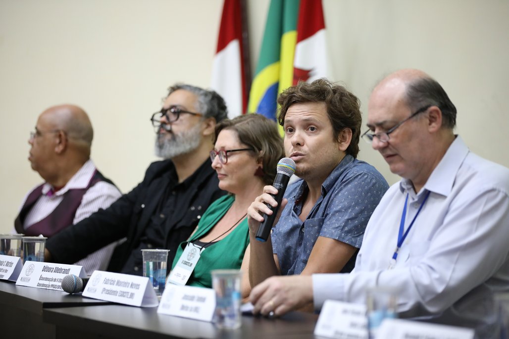 X Esocite \u002D Abertura