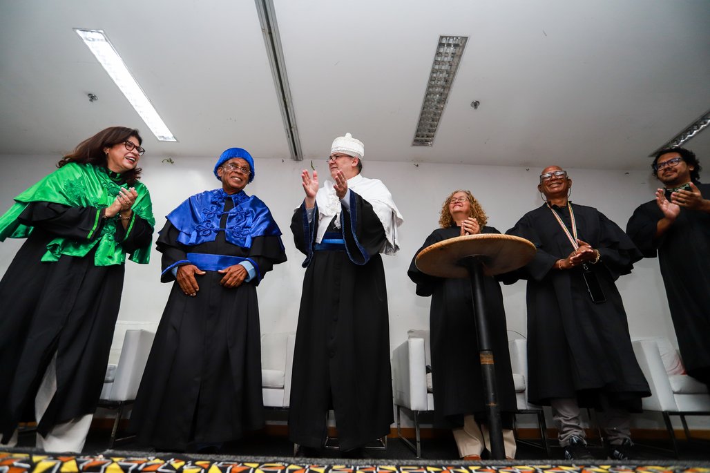 Bienal do Livro de lagoas 2025 \u002D dia 2 \u002D 01/11