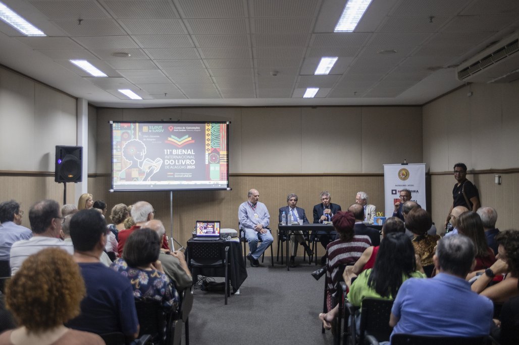 Bienal do Livro de lagoas 2025 \u002D dia 2 \u002D 01/11